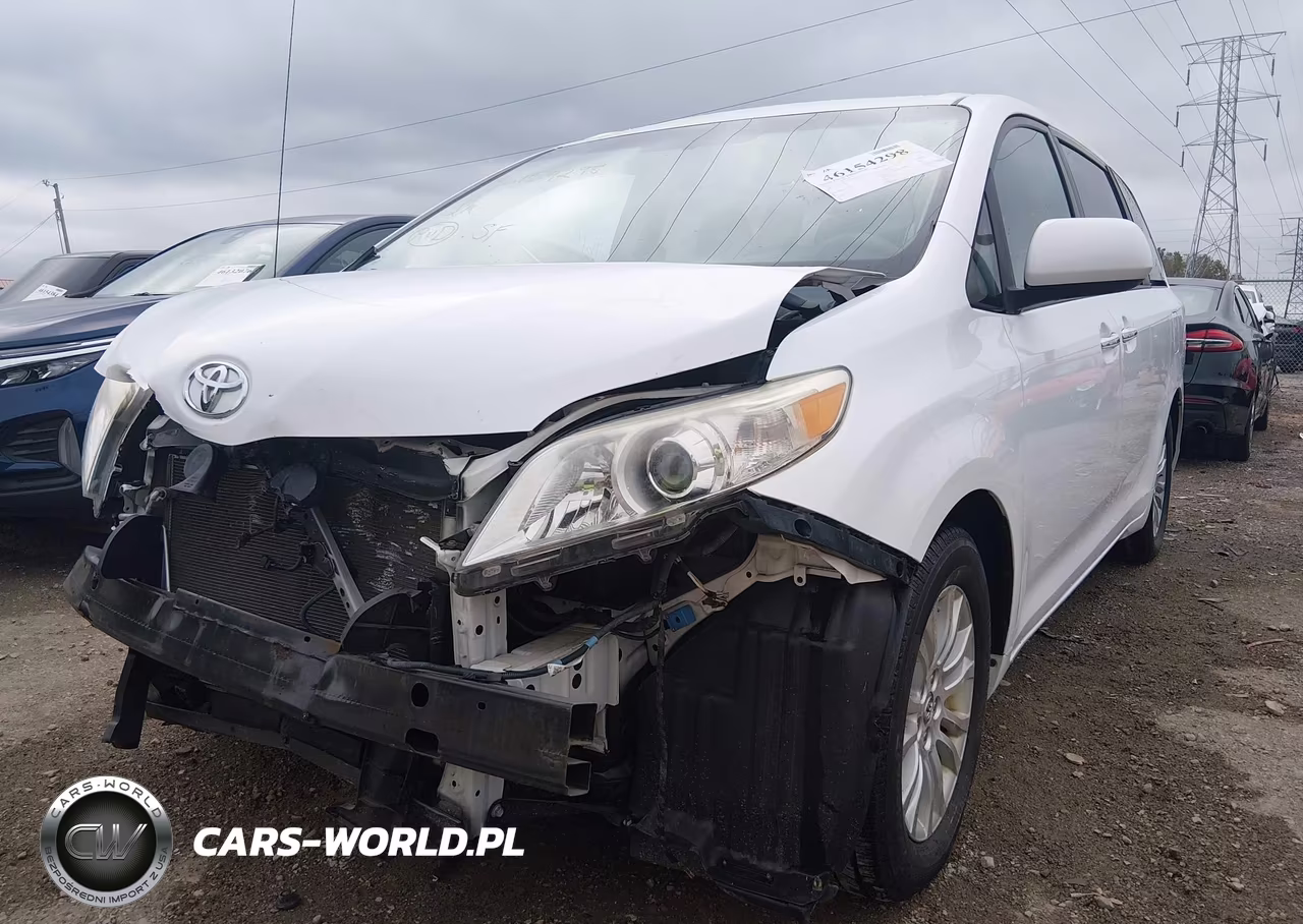 2013 Toyota Sienna Xle V6 8 Passenger VIN:5TDYK3DC3DS304588 - 2