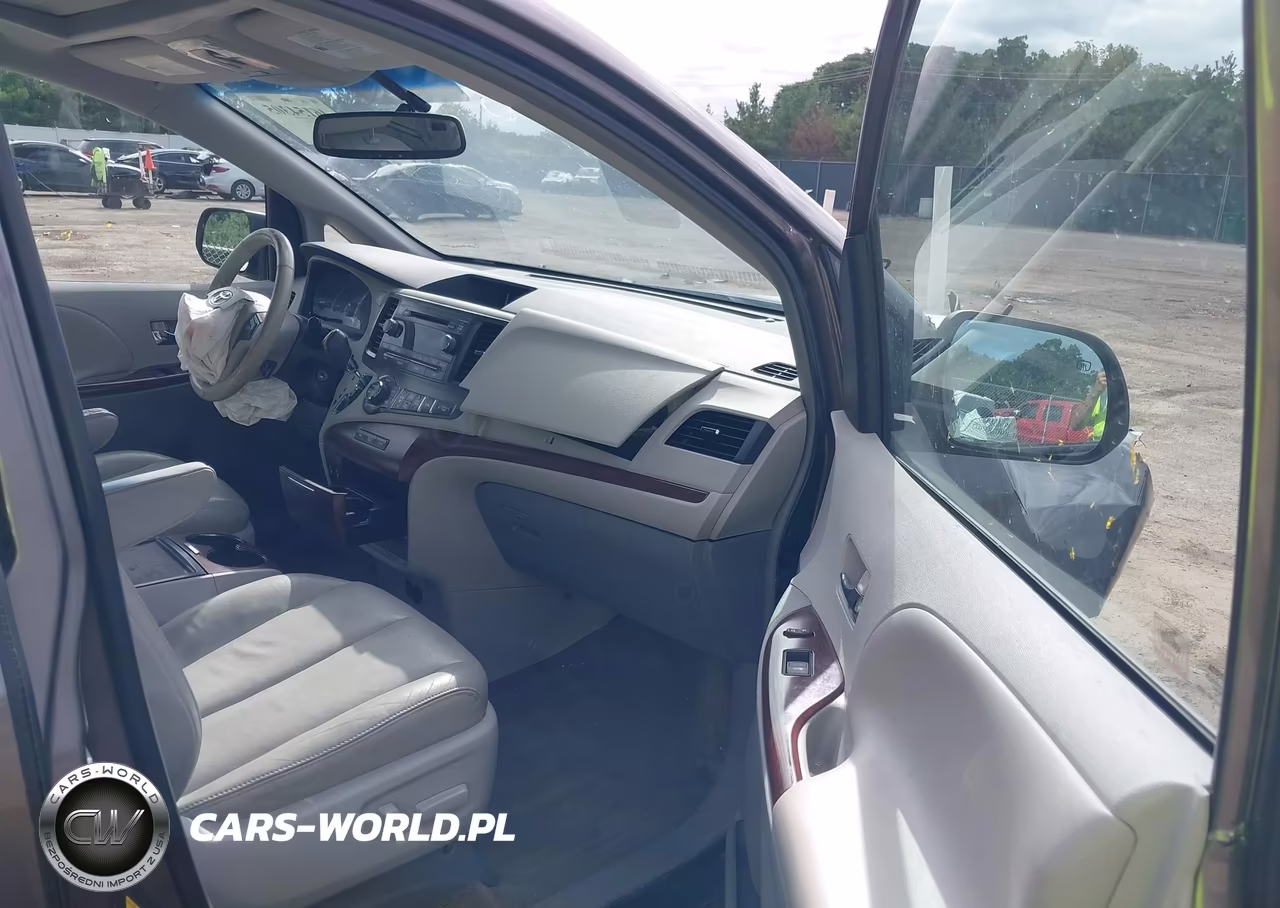 2014 Toyota Sienna Xle V6 8 Passenger VIN:5TDYK3DC5ES518113 - 5