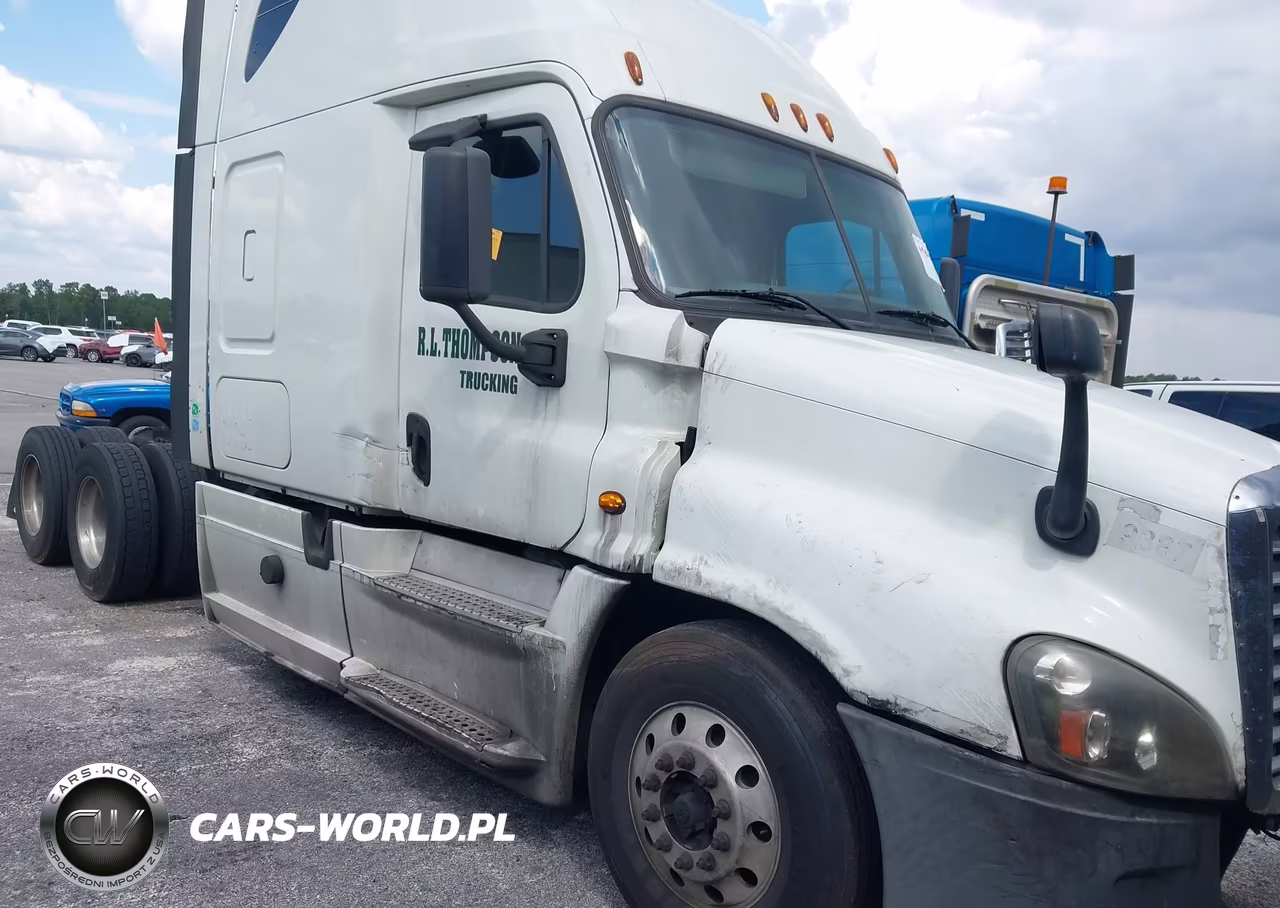 2015 Freightliner Cascadia 125