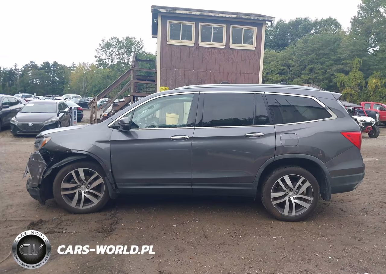 2017 Honda Pilot Touring VIN:5FNYF6H97HB040581 - 14