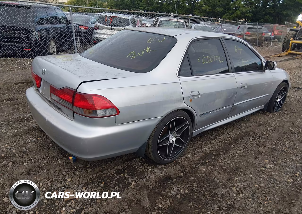 2002 Honda Accord 3.0 Ex VIN:1HGCG16552A065684 - 4