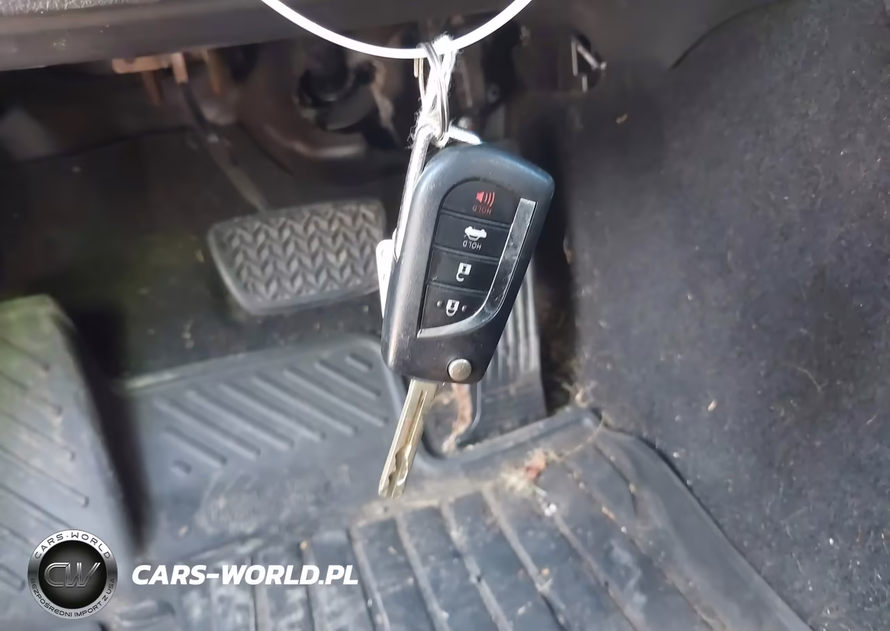 2018 Toyota Camry Se VIN:4T1B11HK5JU617546 - 11