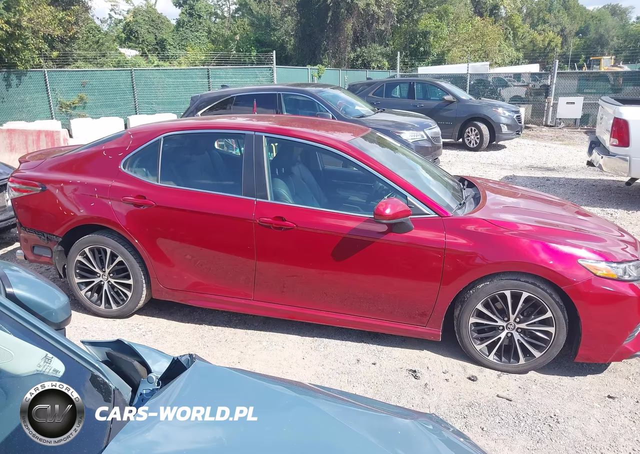 2018 Toyota Camry Se VIN:4T1B11HK5JU617546 - 14