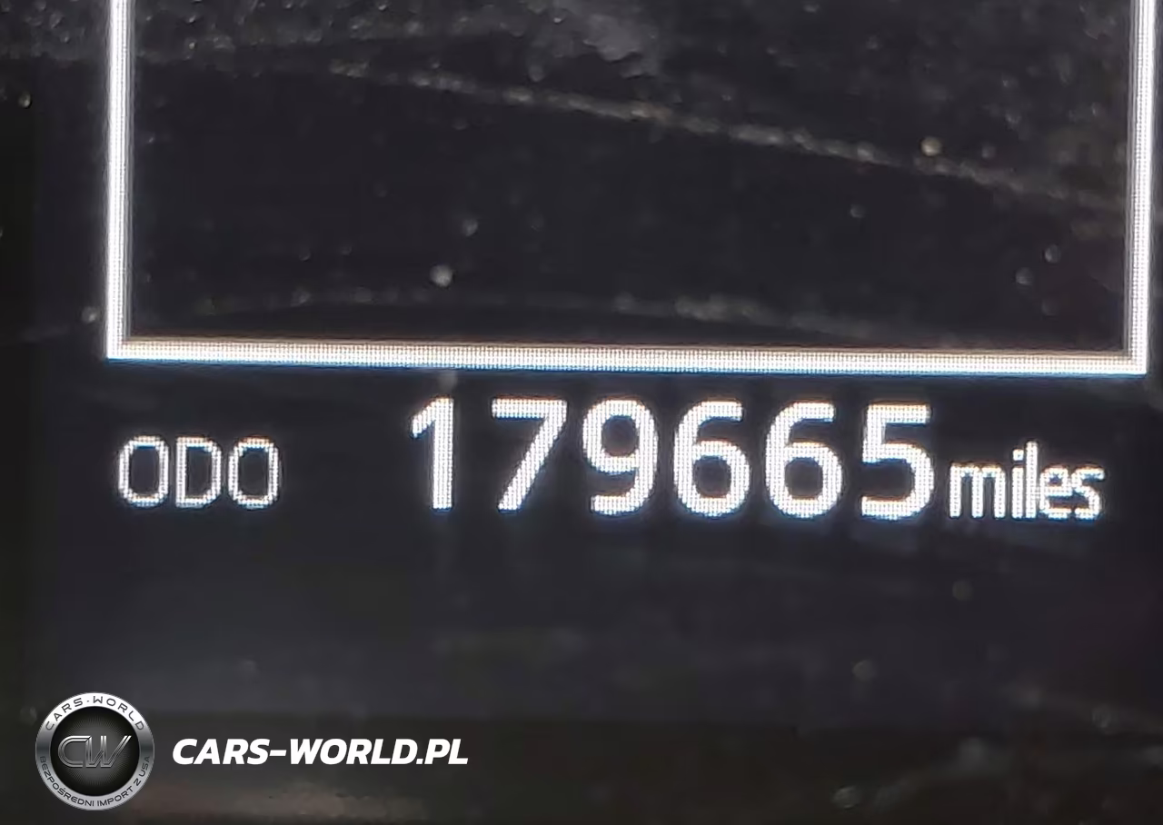 2018 Toyota Camry Se VIN:4T1B11HK5JU617546 - 16