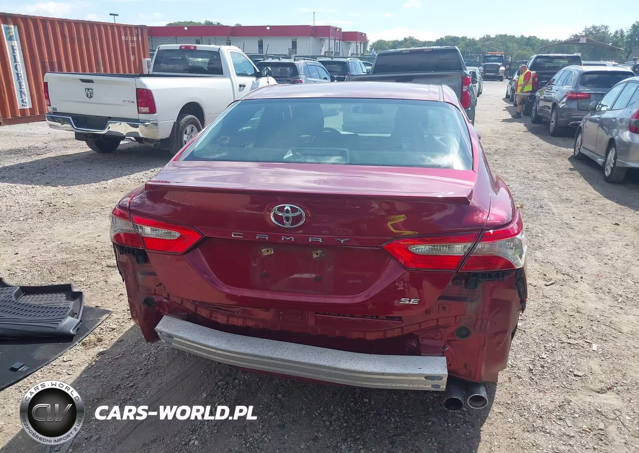 2018 Toyota Camry Se VIN:4T1B11HK5JU617546 - 17