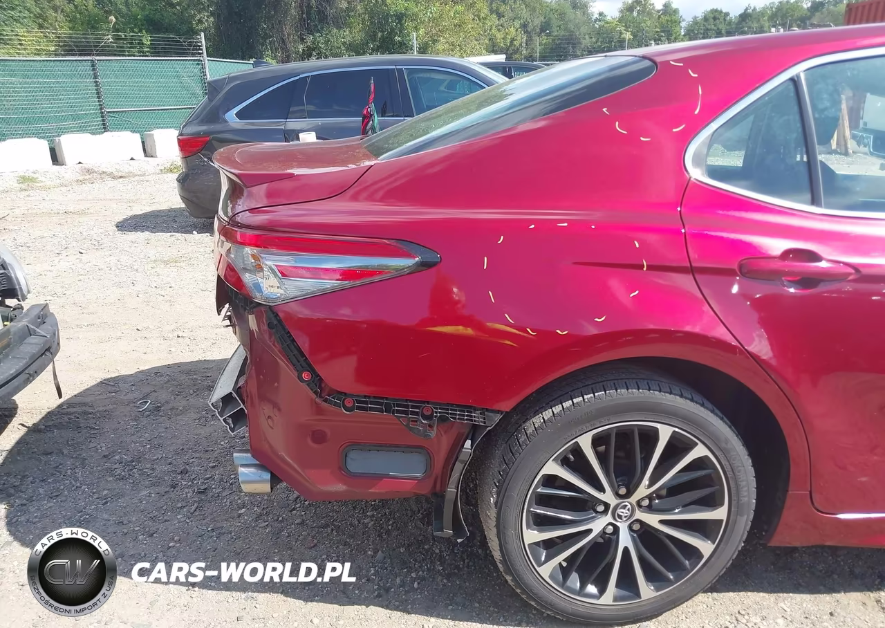 2018 Toyota Camry Se VIN:4T1B11HK5JU617546 - 20