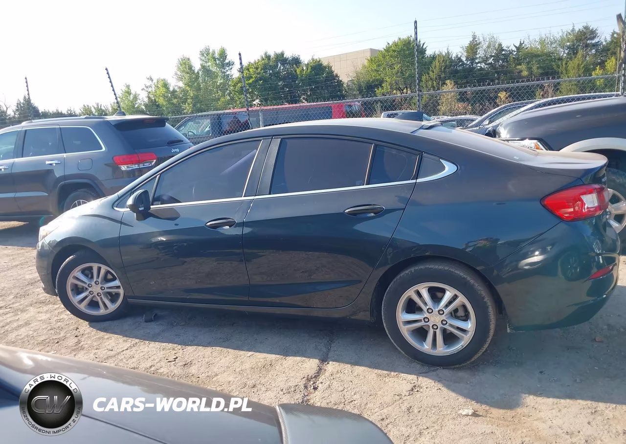 2018 Chevrolet Cruze Lt Auto VIN:1G1BE5SM2J7158400 - 14