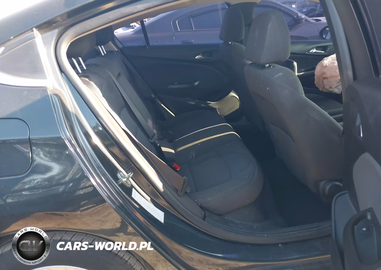 2018 Chevrolet Cruze Lt Auto VIN:1G1BE5SM2J7158400 - 8