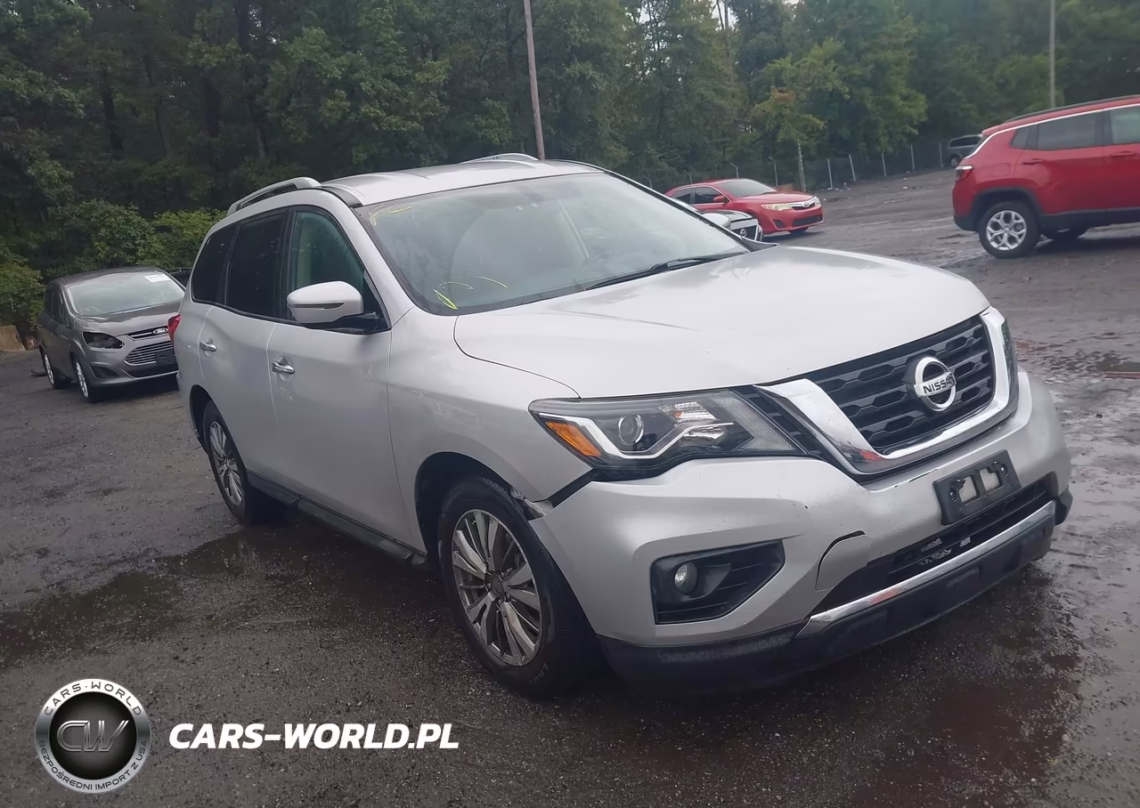 2019 Nissan Pathfinder Sv