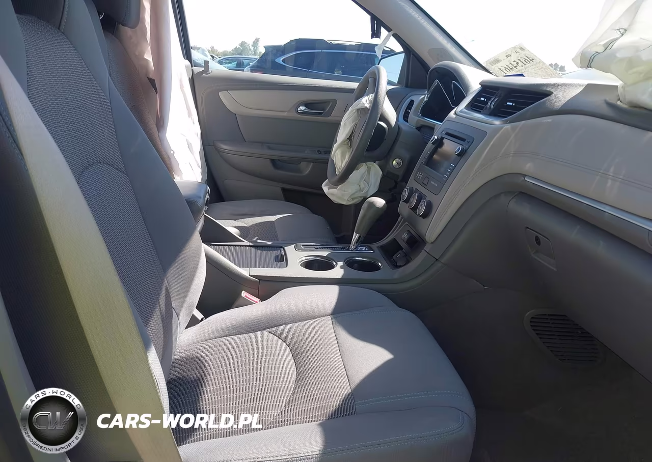 2017 Chevrolet Traverse Ls VIN:1GNKRFKD7HJ267960 - 5