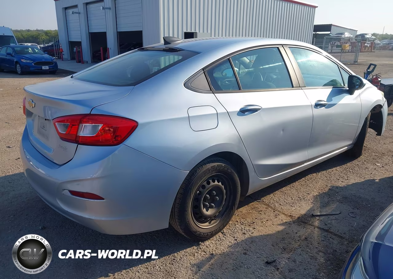 2017 Chevrolet Cruze Ls Auto VIN:1G1BC5SM5H7220615 - 4