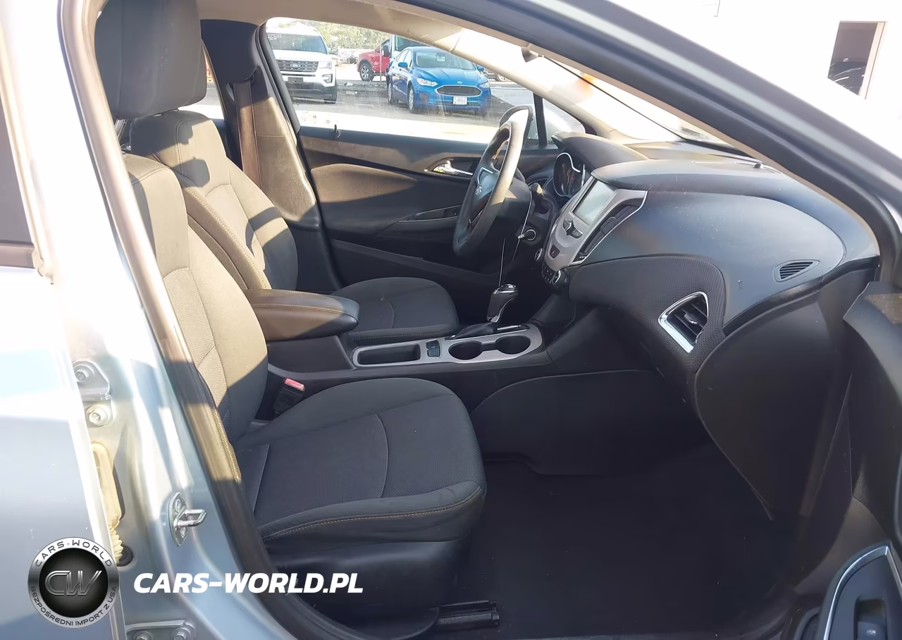 2017 Chevrolet Cruze Ls Auto VIN:1G1BC5SM5H7220615 - 5