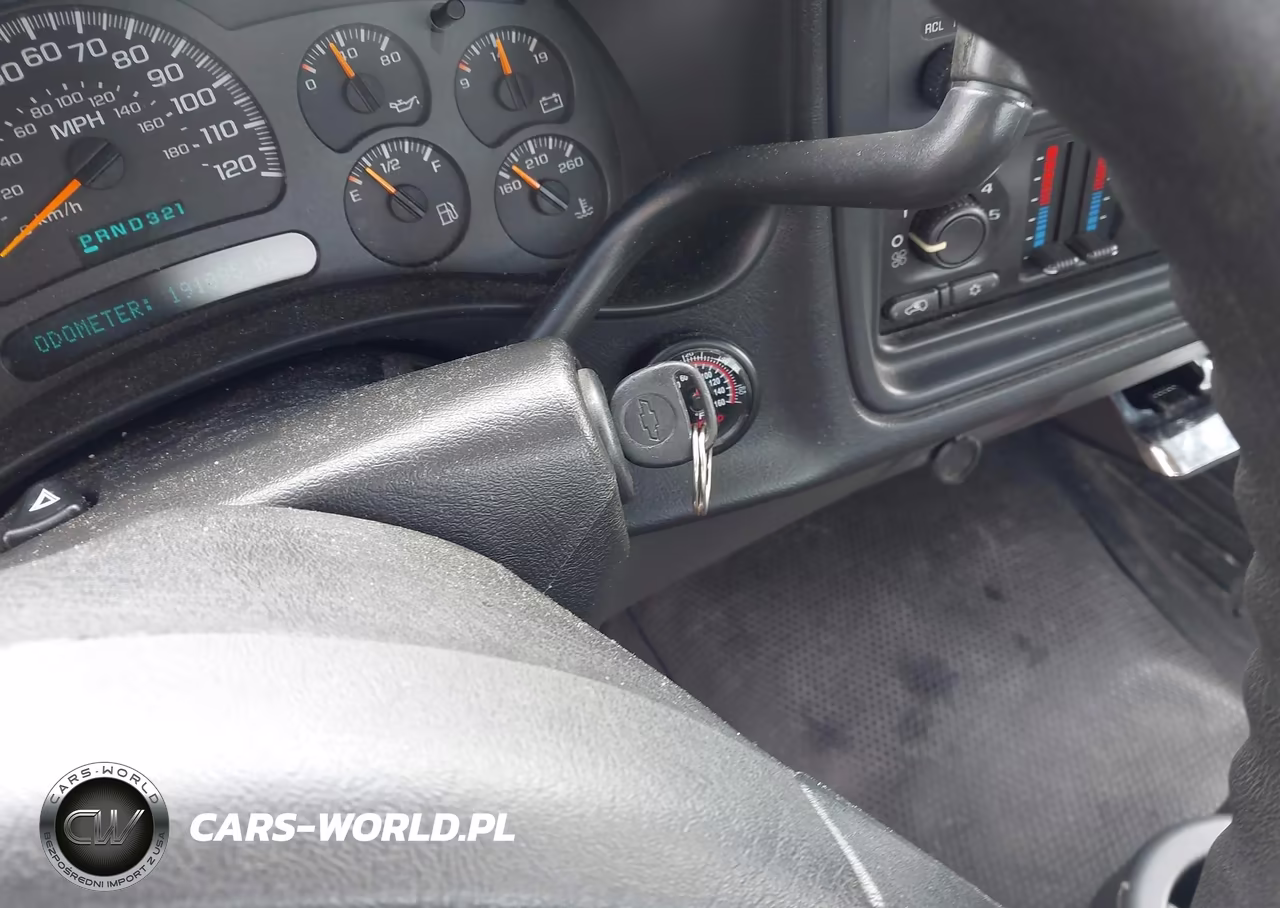 2003 Chevrolet Silverado 1500 Work Truck VIN:1GCEC14V93Z210752 - 11