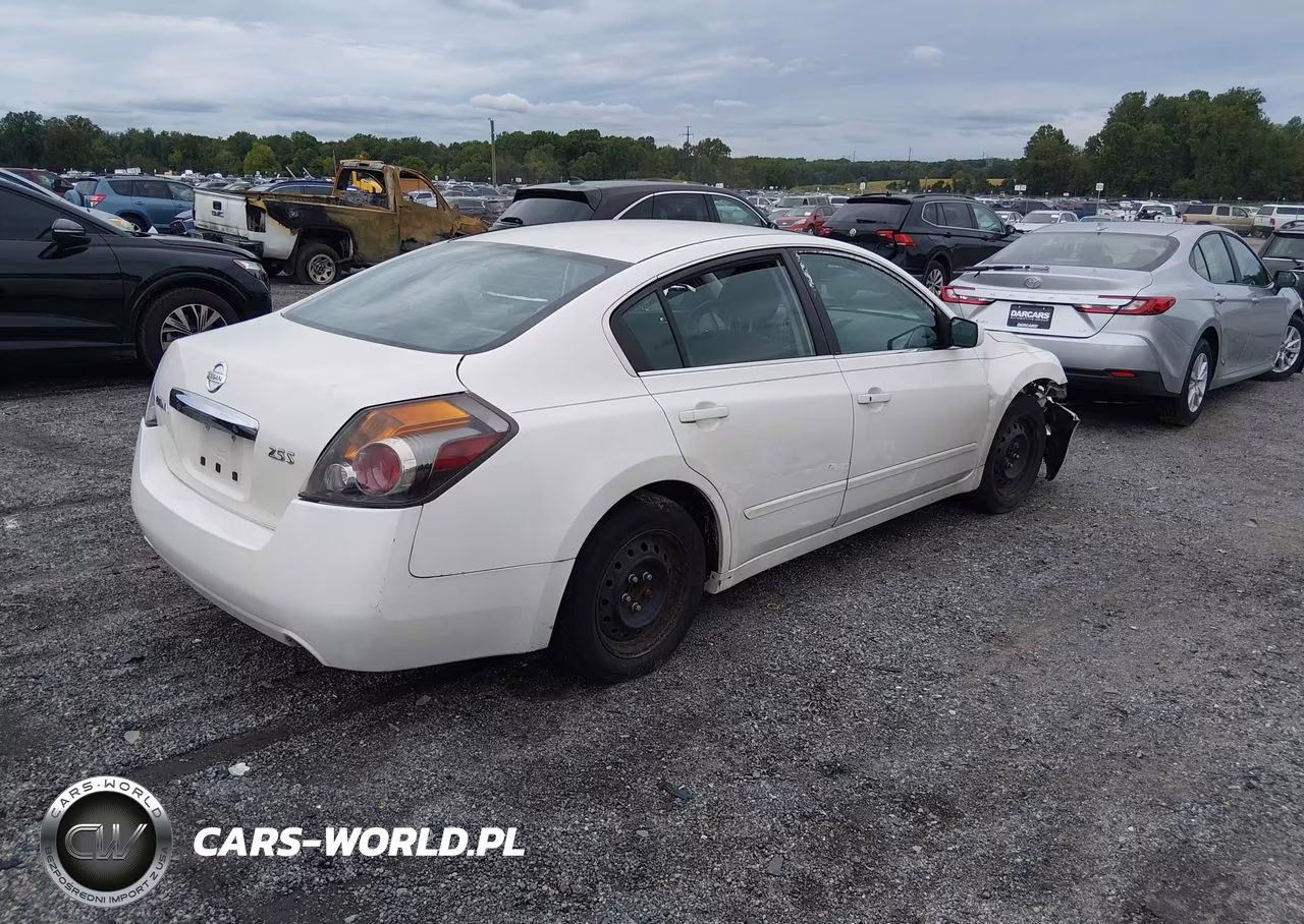 2011 Nissan Altima 2.5 S VIN:1N4AL2AP1BN478247 - 4