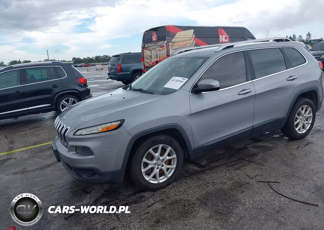 2014 Jeep Cherokee Latitude VIN:1C4PJLCBXEW264731 - 2