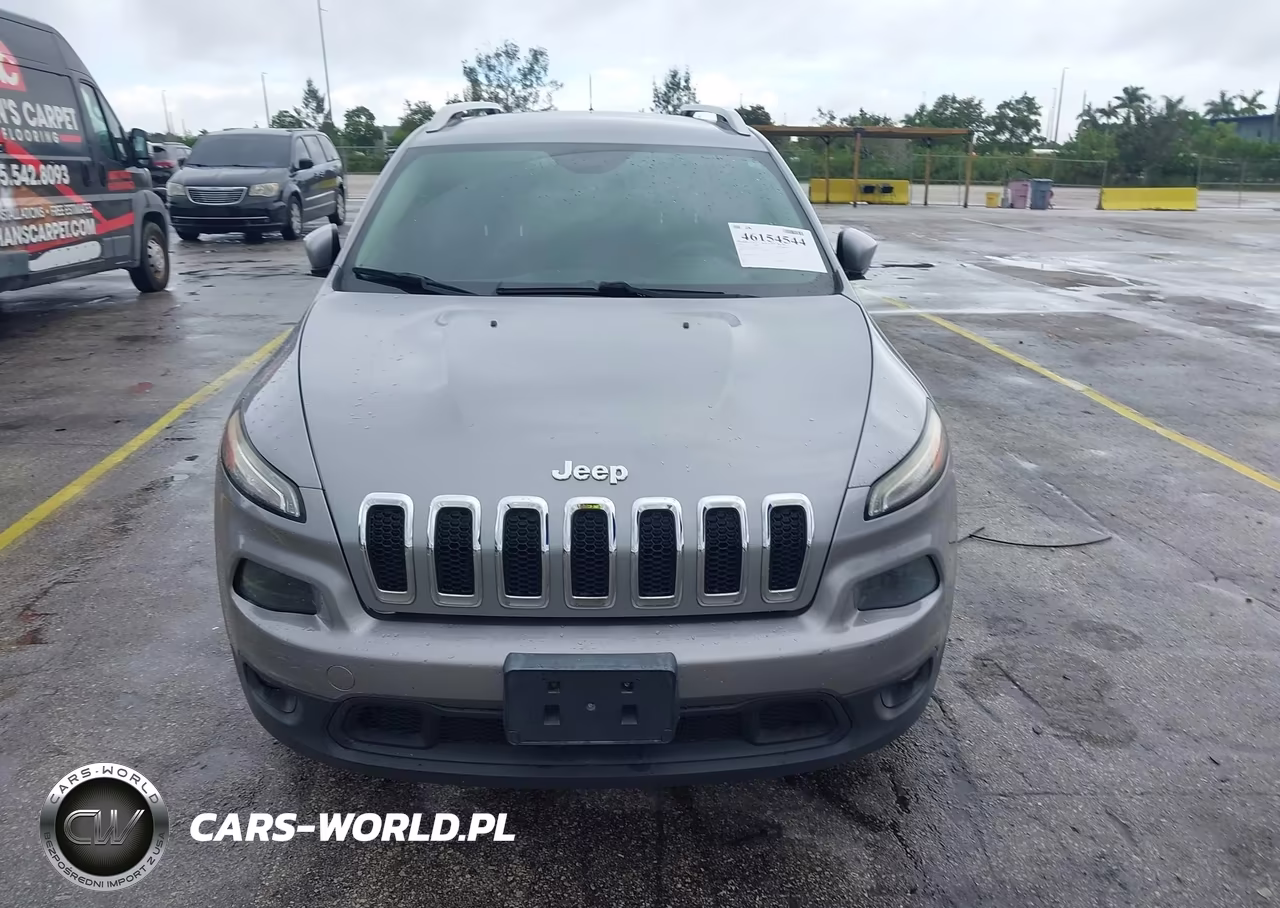 2014 Jeep Cherokee Latitude VIN:1C4PJLCBXEW264731 - 6