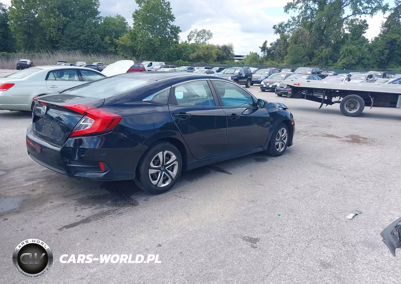 2018 Honda Civic Lx VIN:2HGFC2F5XJH545895 - 4