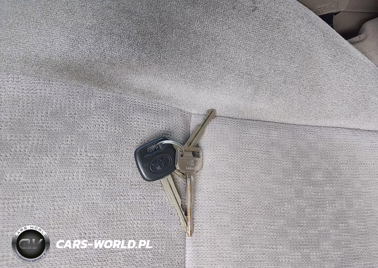 2004 Toyota Corolla Ce VIN:1NXBR32E74Z228354 - 11