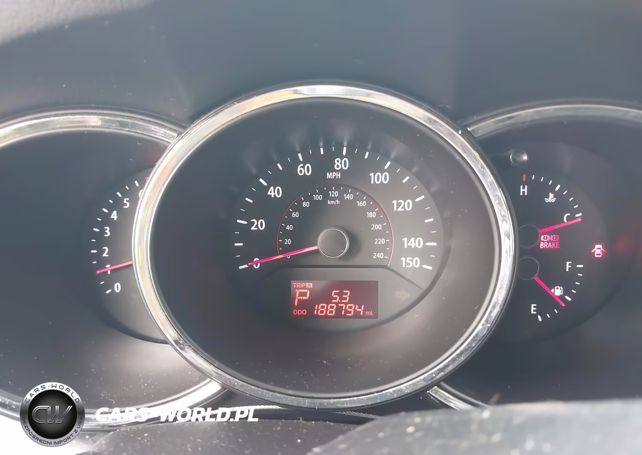 2013 Kia Sorento Lx VIN:5XYKT3A67DG358104 - 7