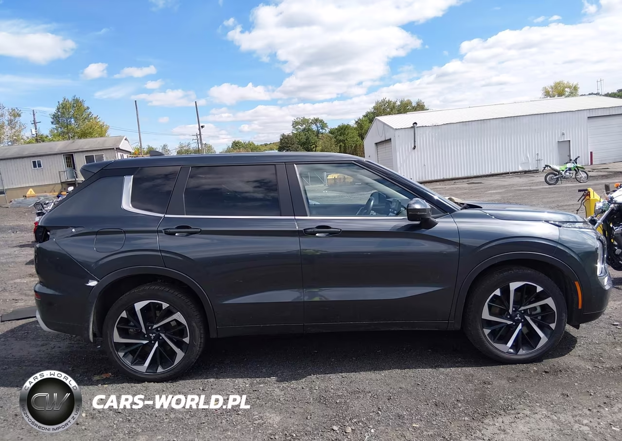 2024 Mitsubishi Outlander Se 2.5 S-Awc-Se Black Edition S-Awc-Se Black Edition W-Pano Roof S-Awc-Se Ralliart S-Awc VIN:JA4J4VA82RZ059600 - 13