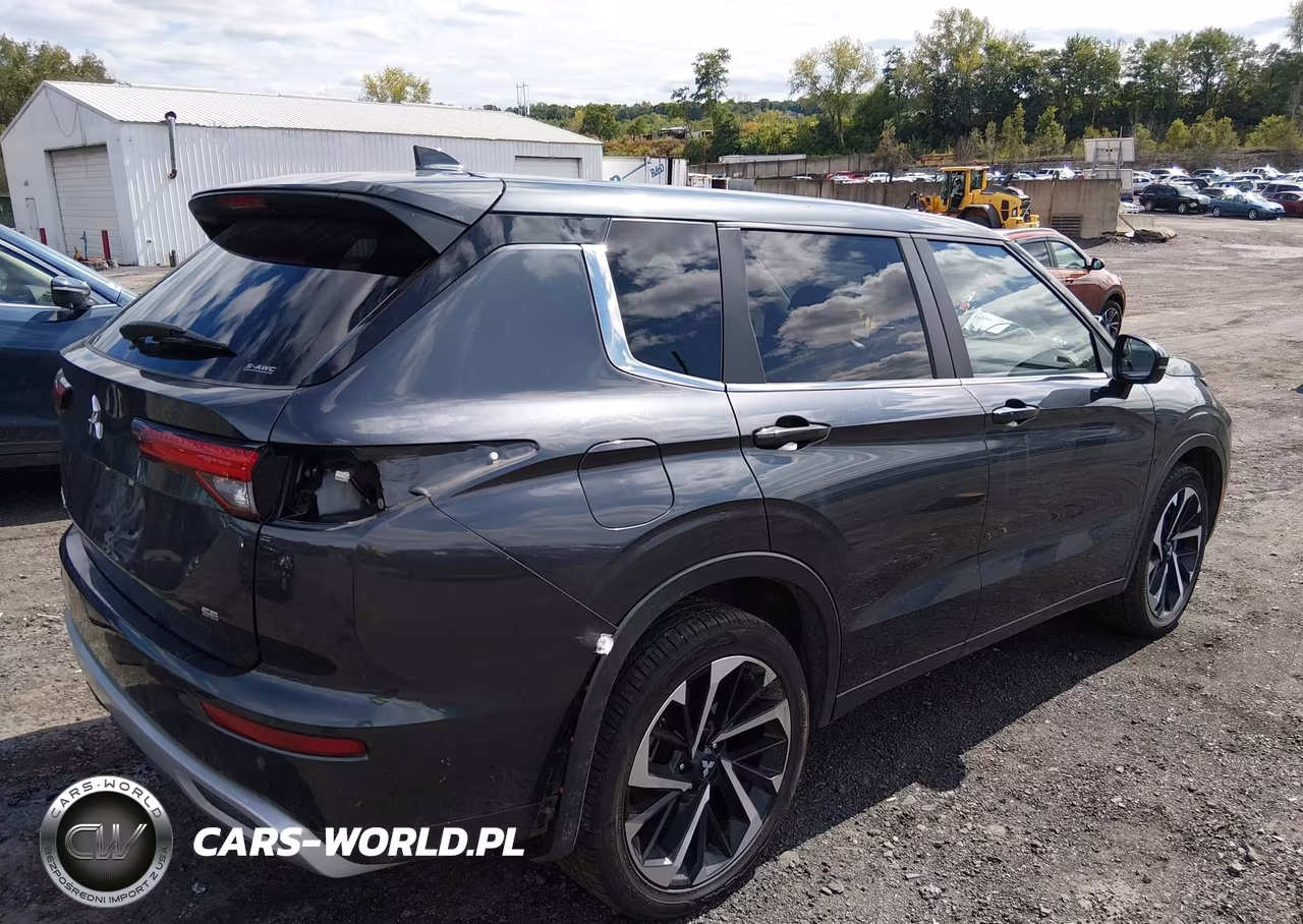 2024 Mitsubishi Outlander Se 2.5 S-Awc-Se Black Edition S-Awc-Se Black Edition W-Pano Roof S-Awc-Se Ralliart S-Awc VIN:JA4J4VA82RZ059600 - 4