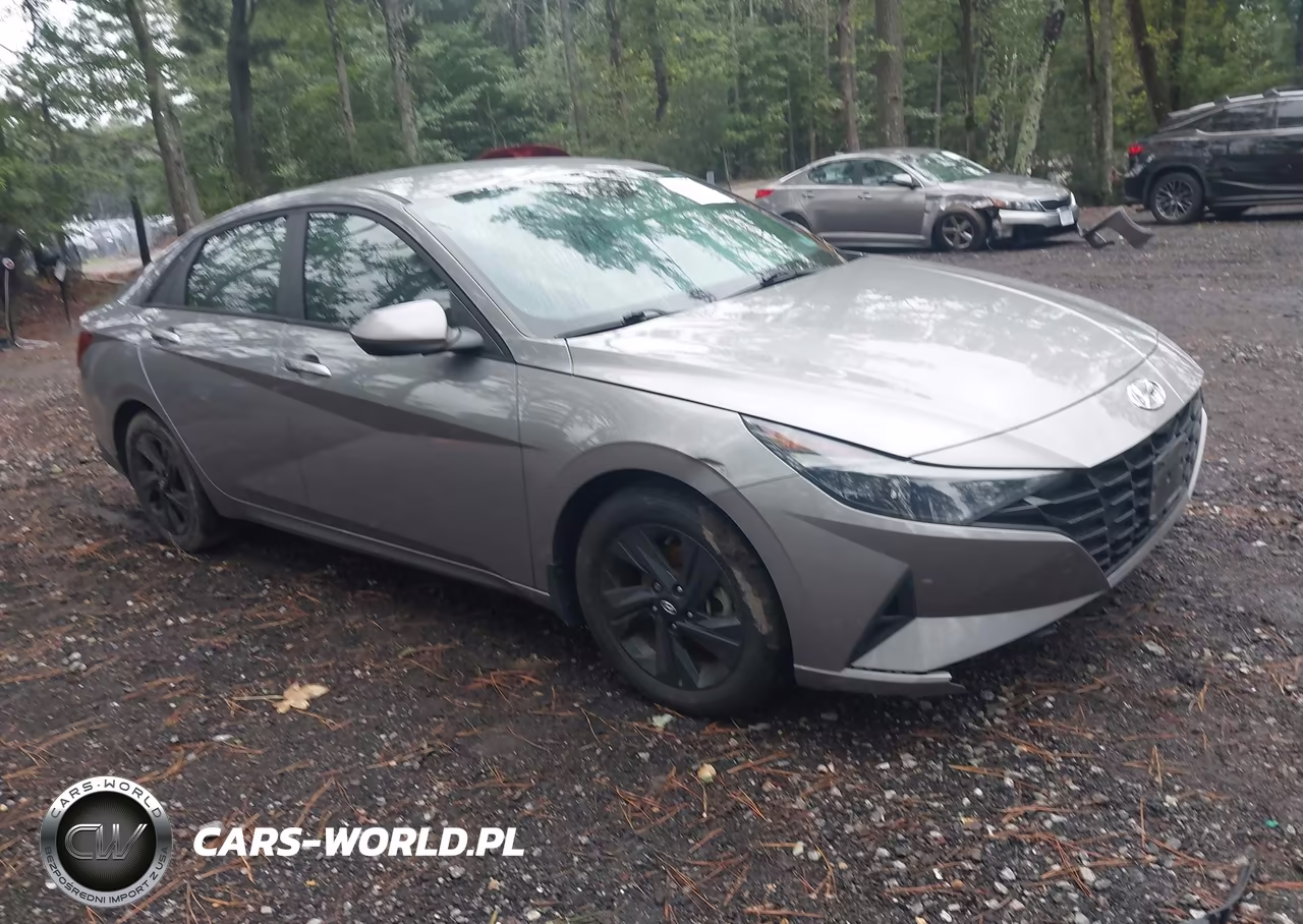 2022 Hyundai Elantra Sel