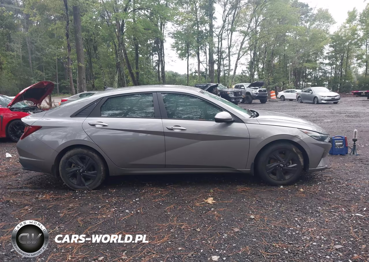 2022 Hyundai Elantra Sel VIN:KMHLM4AG6NU260841 - 13