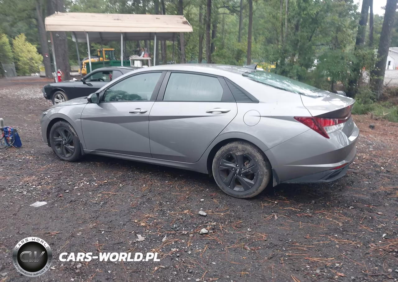 2022 Hyundai Elantra Sel VIN:KMHLM4AG6NU260841 - 3