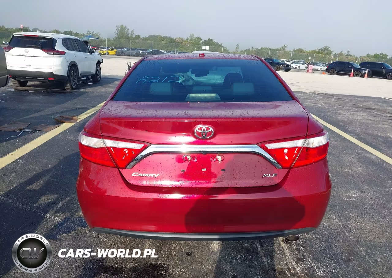 2017 Toyota Camry Xle VIN:4T1BF1FKXHU697926 - 15