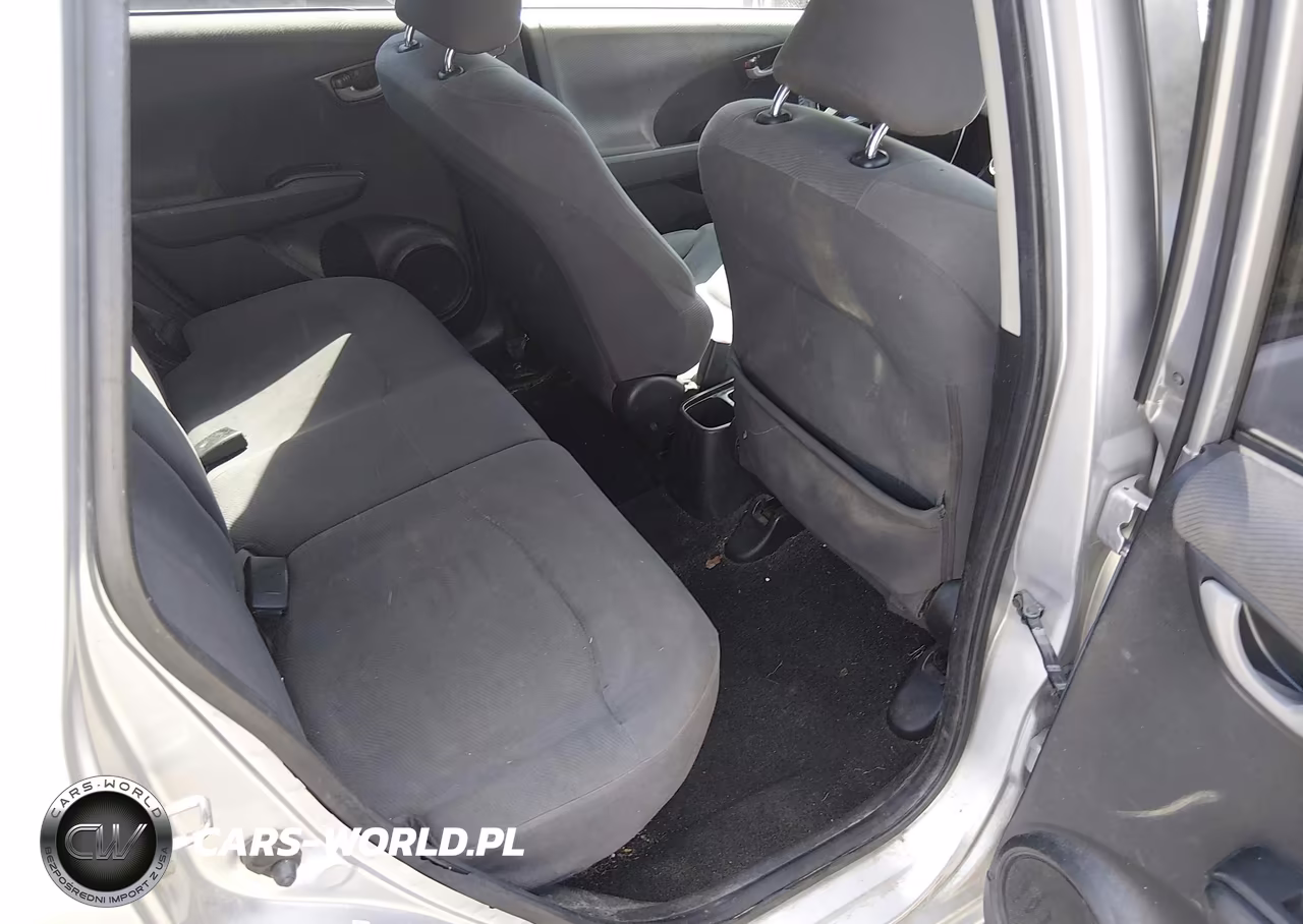 2013 Honda Fit VIN:JHMGE8H37DC037465 - 8