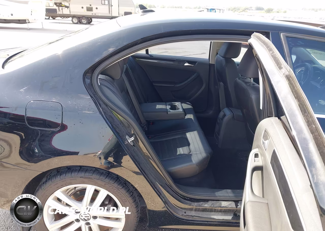 2015 Volkswagen Jetta 1.8T Sel VIN:3VWL17AJ3FM281742 - 8