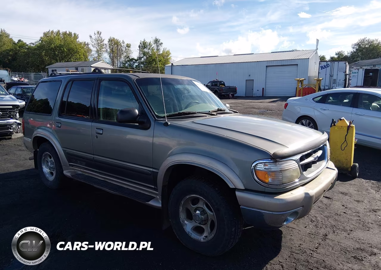 2000 Ford Explorer