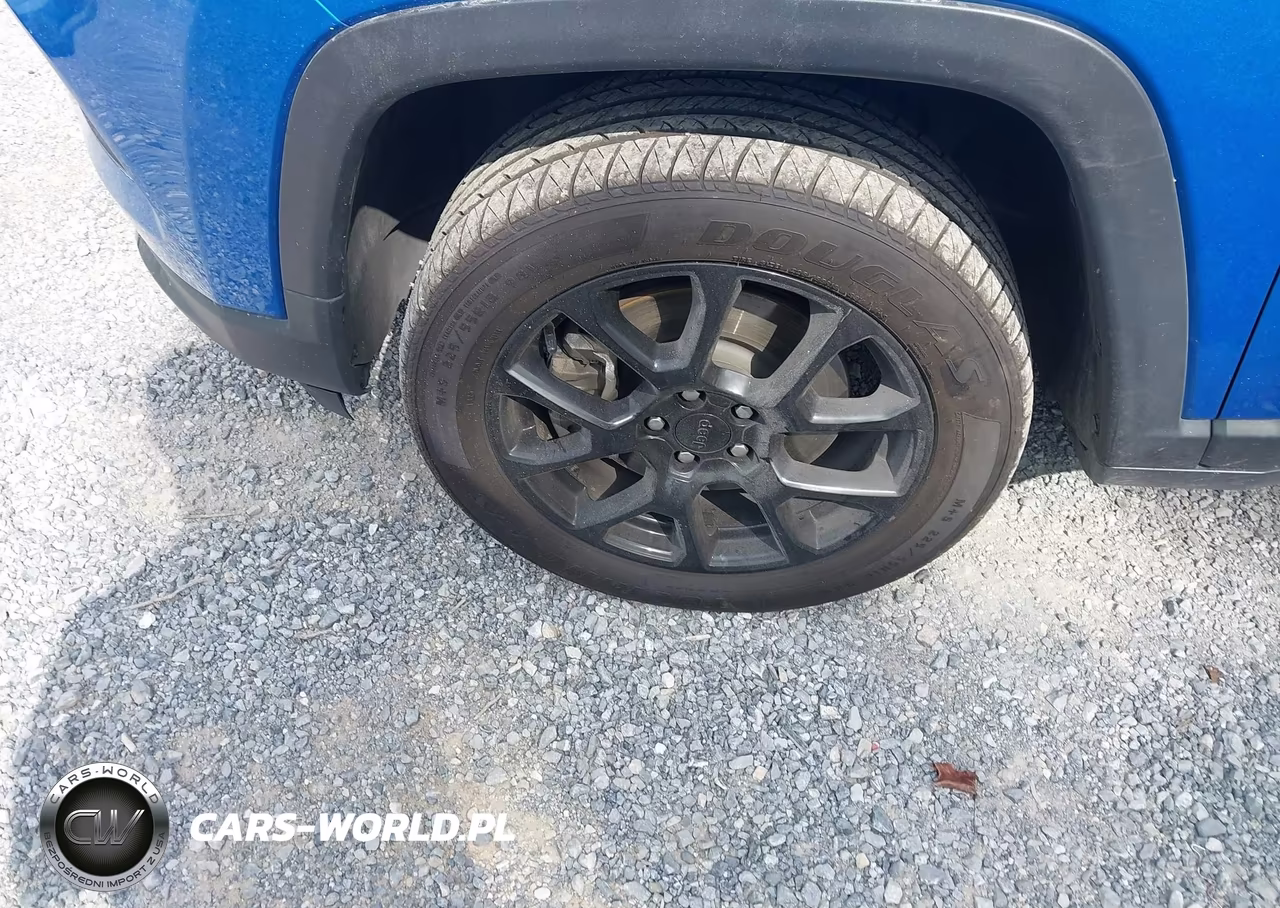 2024 Jeep Compass Latitude 4X4 VIN:3C4NJDBN6RT104897 - 12