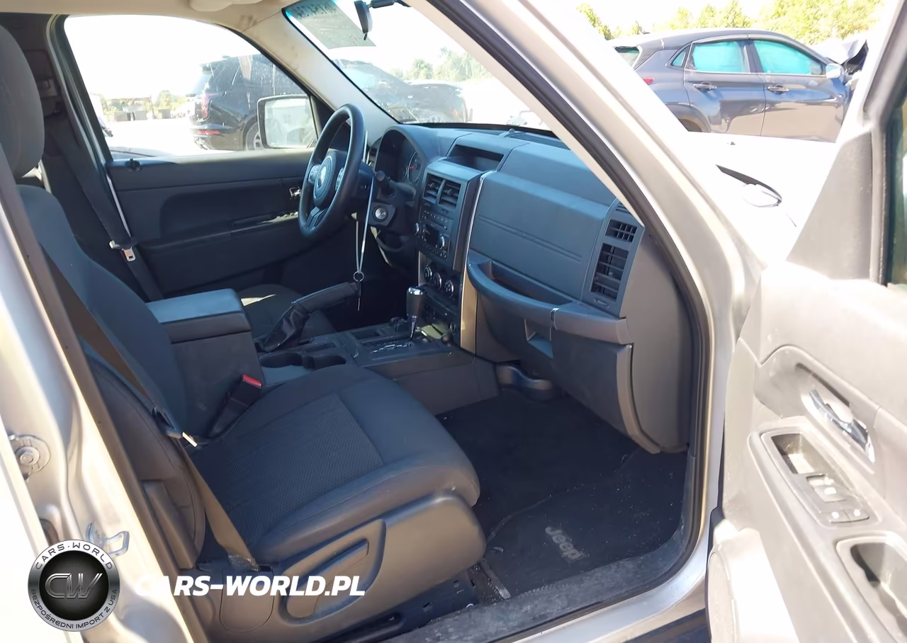 2011 Jeep Liberty Sport VIN:1J4PN2GK7BW523786 - 5