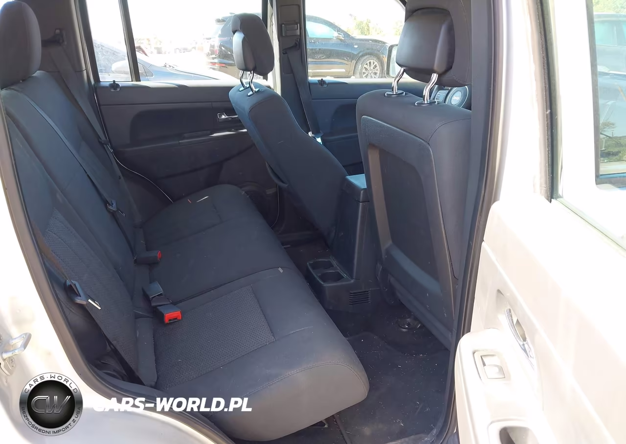 2011 Jeep Liberty Sport VIN:1J4PN2GK7BW523786 - 8
