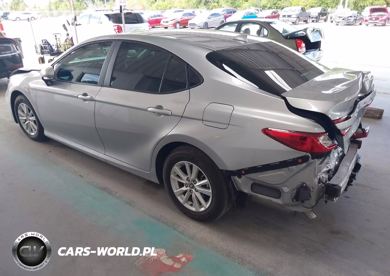 2025 Toyota Camry Le VIN:4T1DAACK0SU173025 - 3
