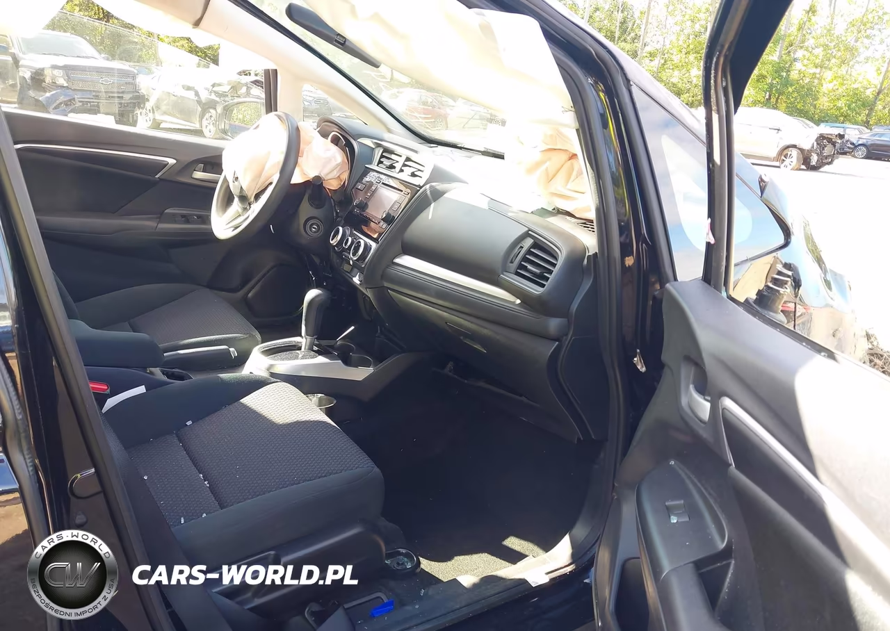 2019 Honda Fit Lx VIN:3HGGK5H45KM741842 - 5