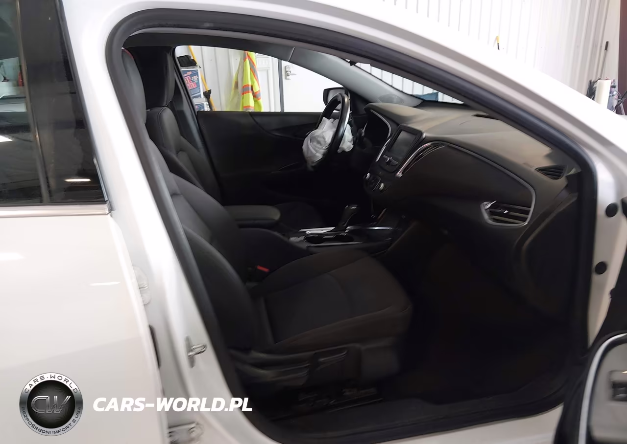 2018 Chevrolet Malibu Lt VIN:1G1ZD5ST6JF139055 - 5