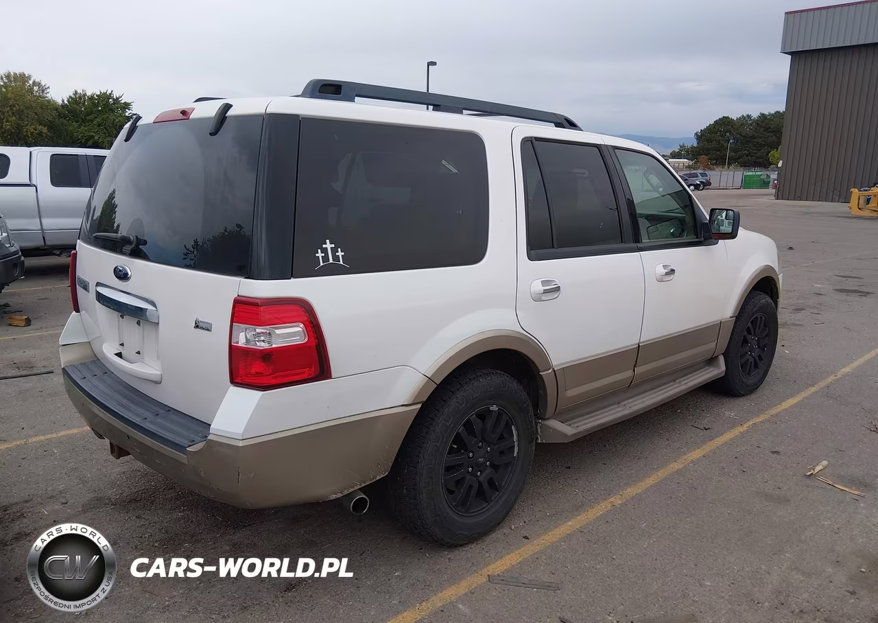 2014 Ford Expedition Xlt VIN:1FMJU1J55EEF56691 - 4