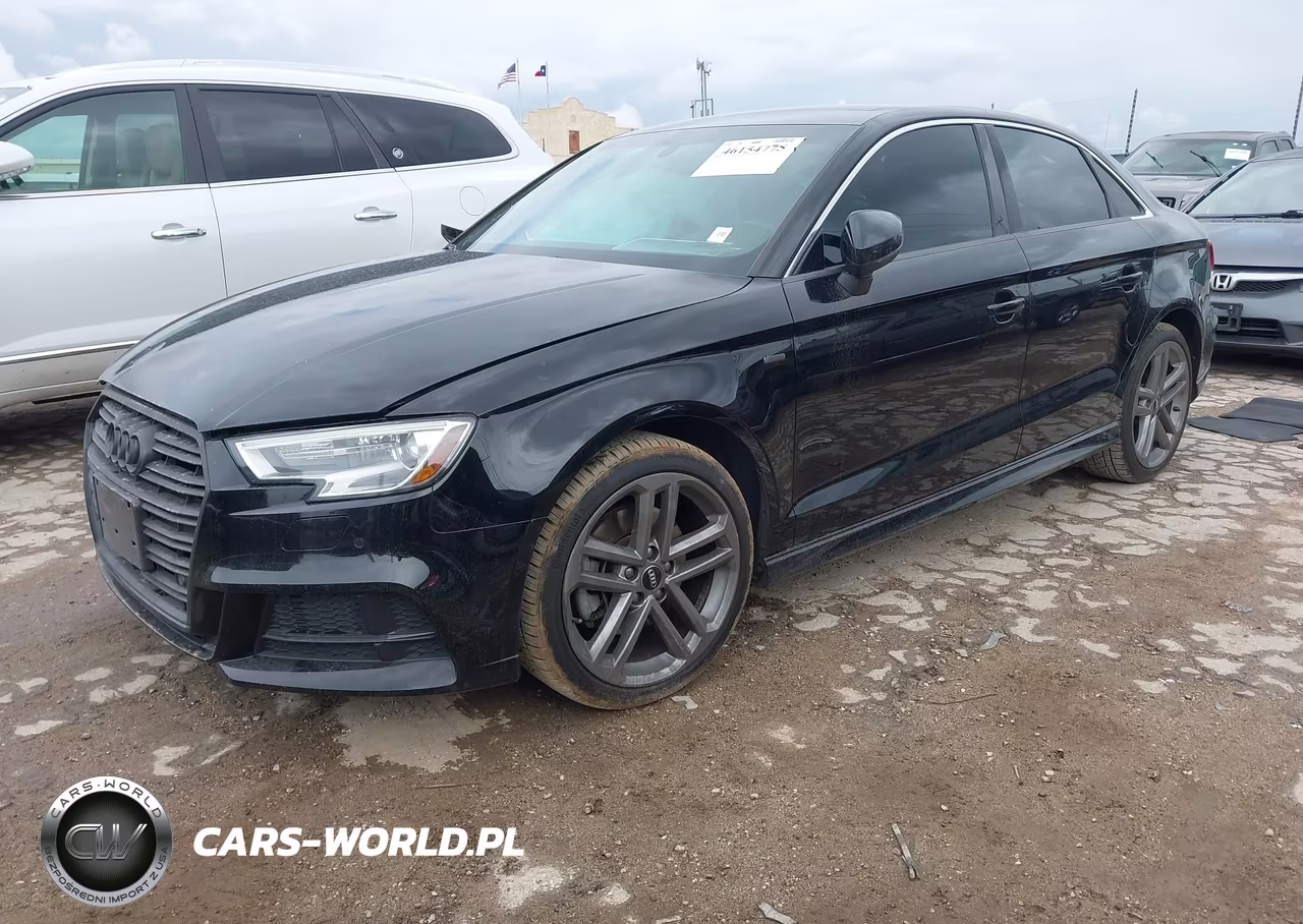2017 Audi A3 2.0T Premium VIN:WAUGUGFF2H1058234 - 2