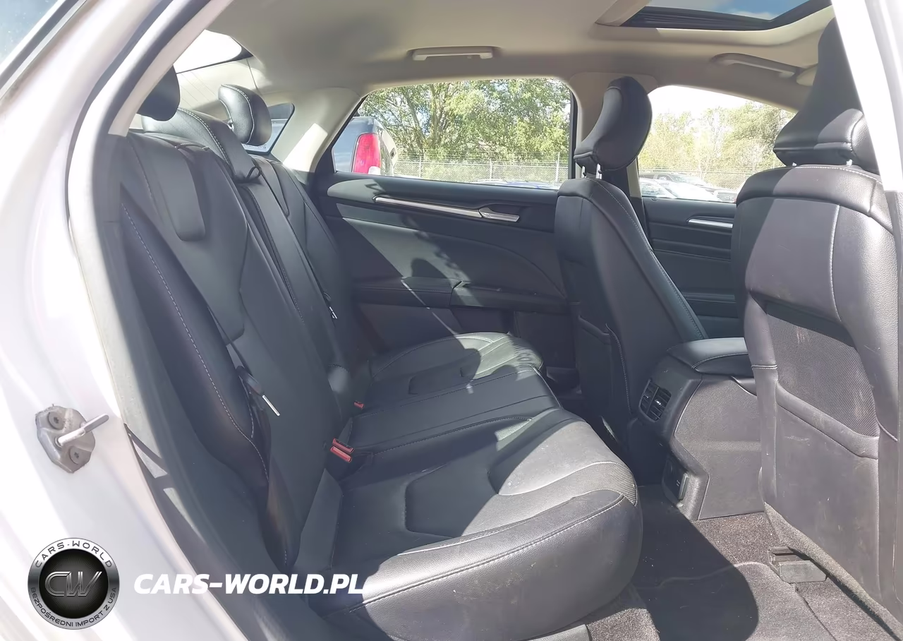 2017 Ford Fusion Titanium VIN:3FA6P0K94HR148798 - 8