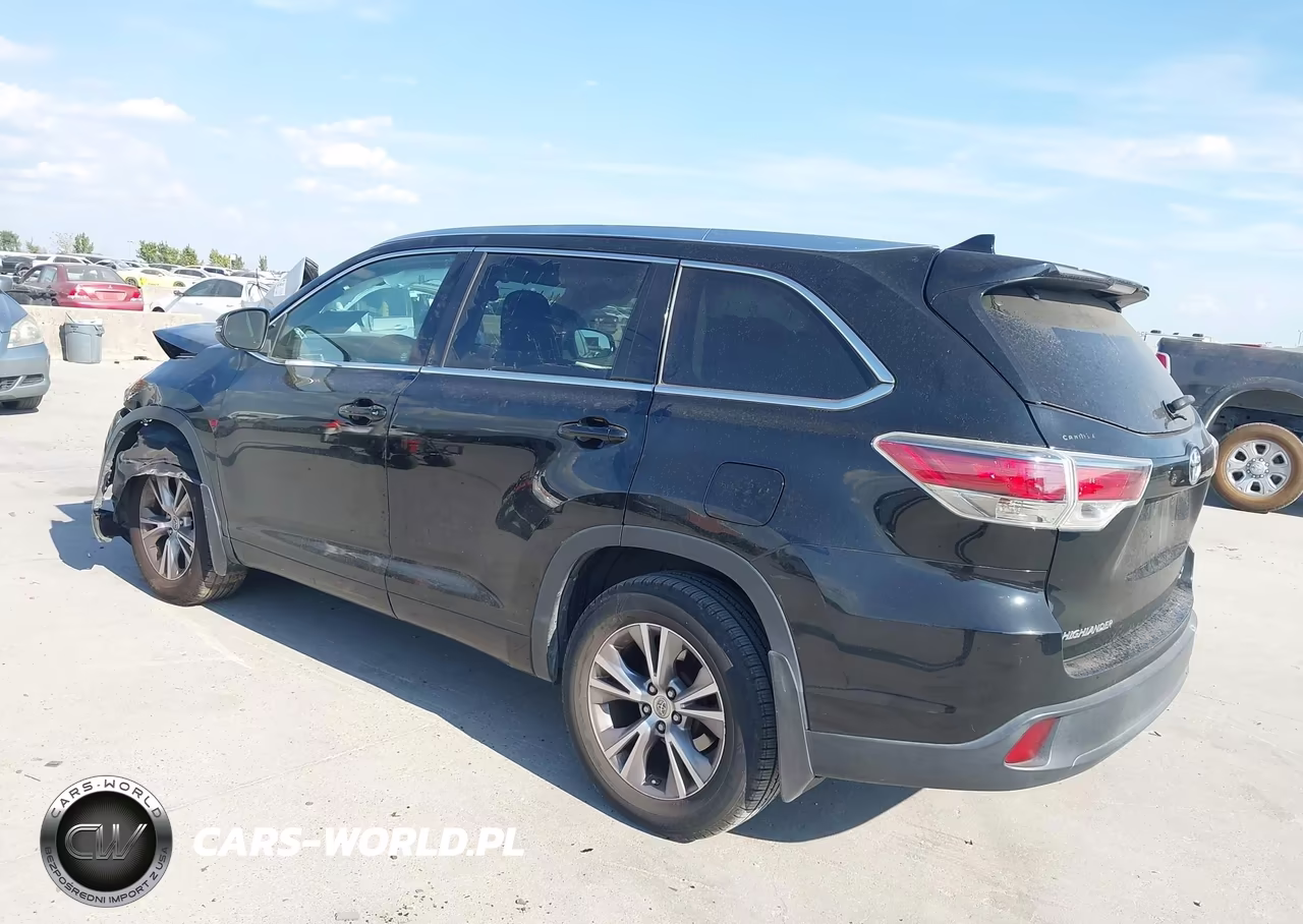 2015 Toyota Highlander Xle V6 VIN:5TDJKRFH8FS073820 - 3