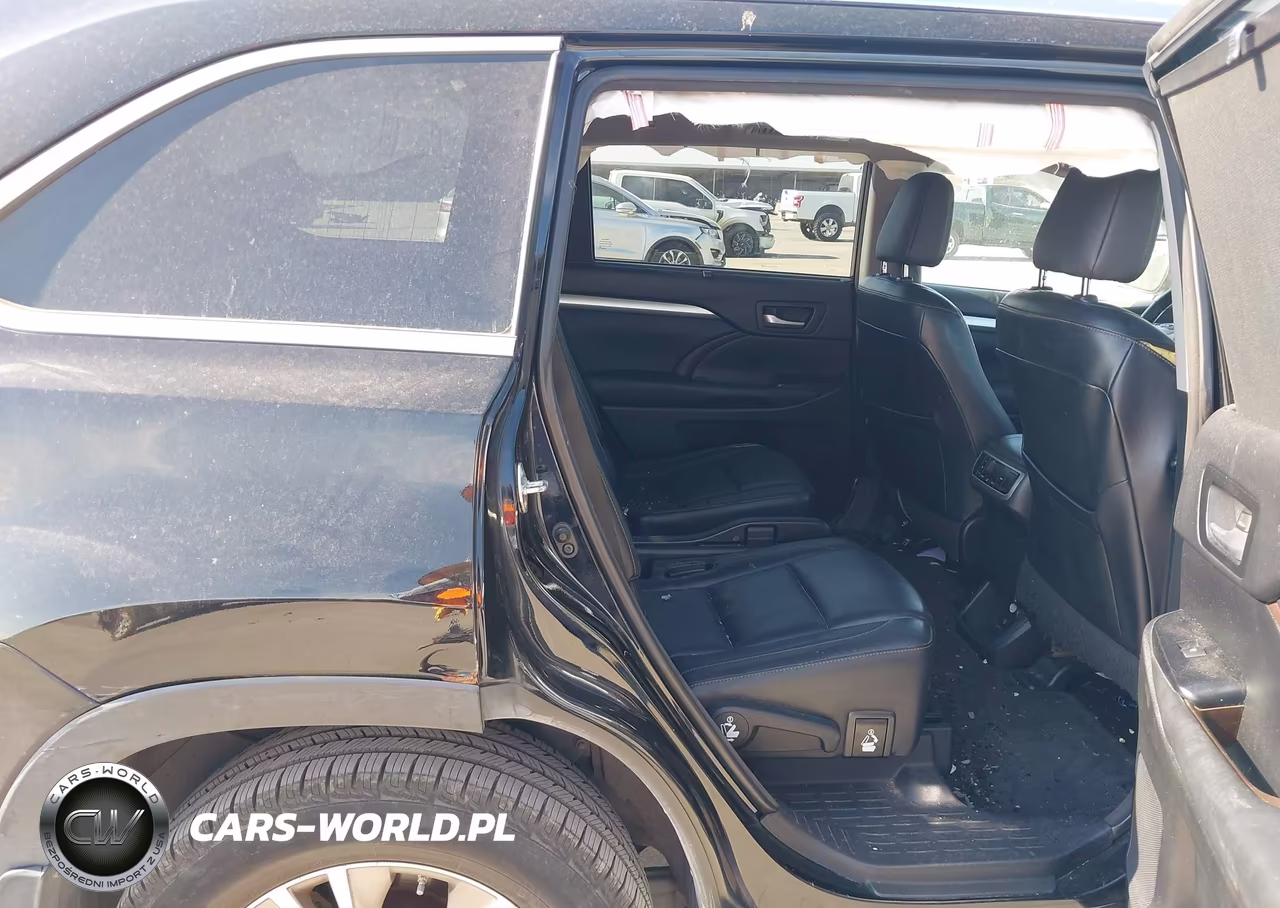 2015 Toyota Highlander Xle V6 VIN:5TDJKRFH8FS073820 - 8
