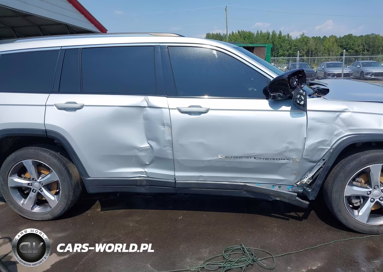 2021 Jeep Grand Cherokee L Limited 4X4 VIN:1C4RJKBG7M8145912 - 13
