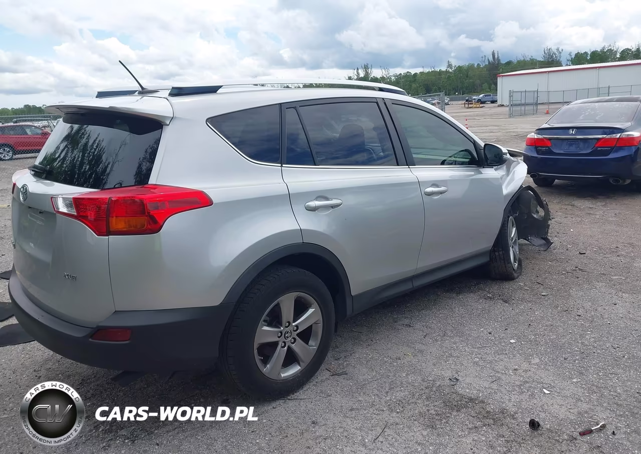 2015 Toyota Rav4 Xle VIN:JTMWFREV1FJ035506 - 4
