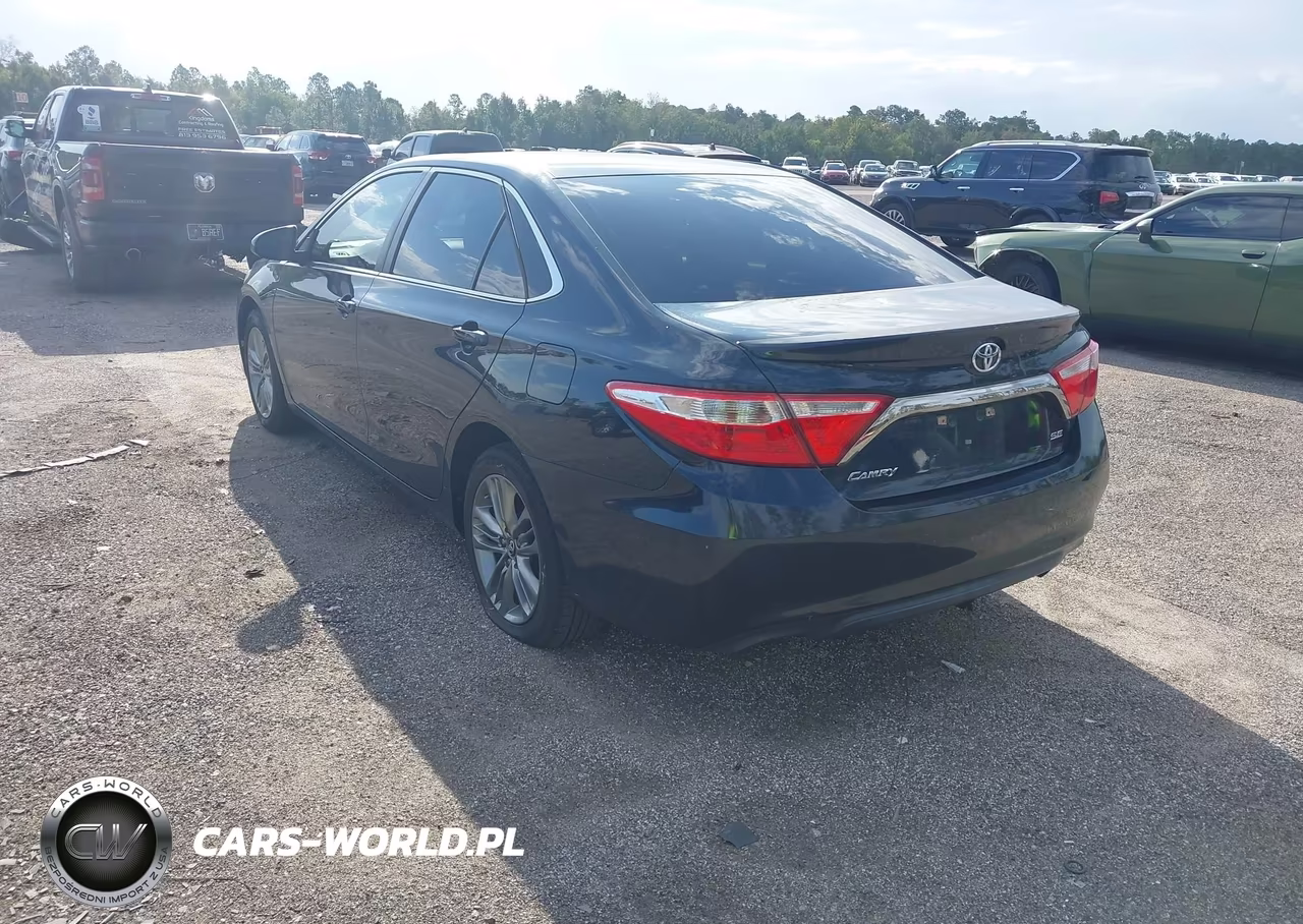 2017 Toyota Camry Se VIN:4T1BF1FK2HU290103 - 3