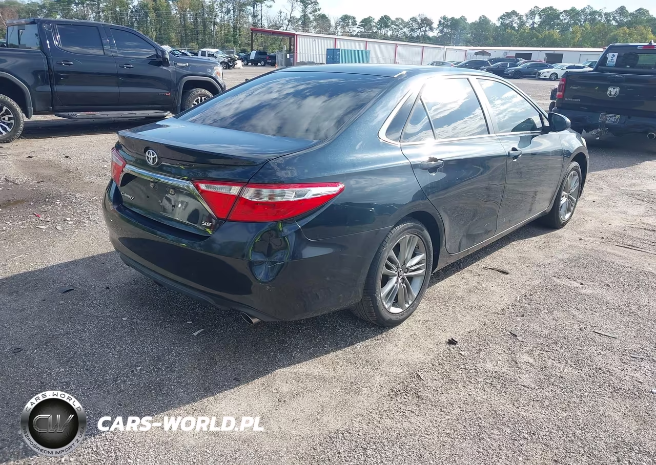 2017 Toyota Camry Se VIN:4T1BF1FK2HU290103 - 4
