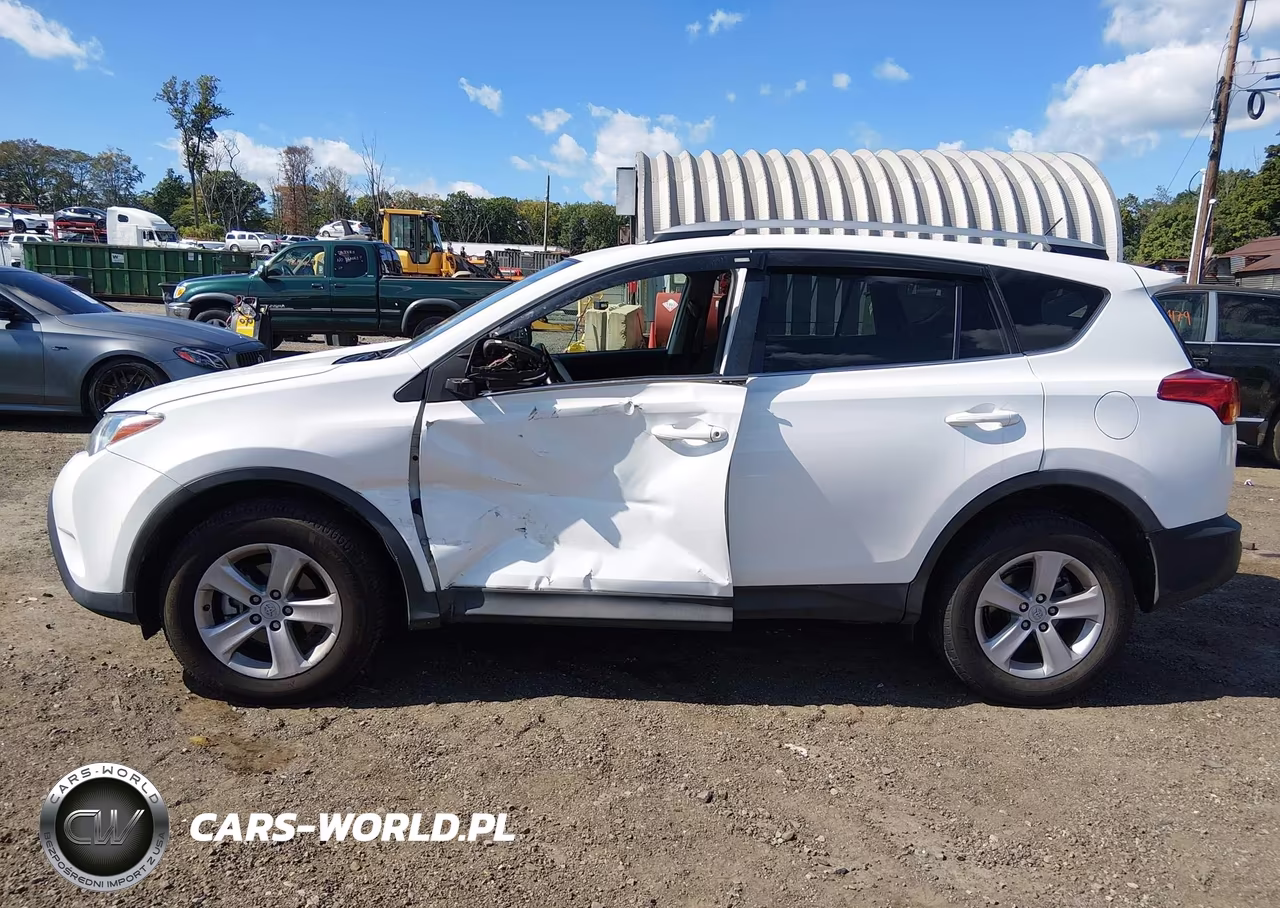 2014 Toyota Rav4 Xle VIN:2T3RFREV2EW193639 - 14