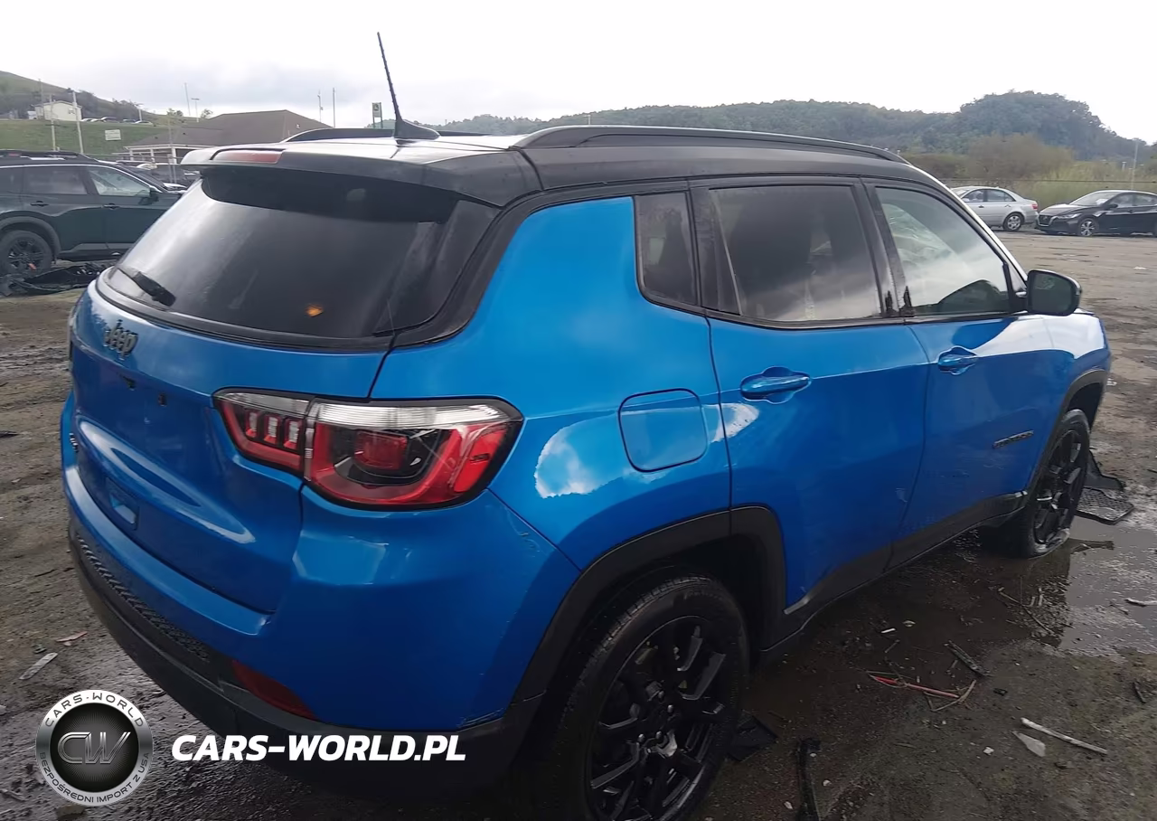 2024 Jeep Compass Latitude 4X4 VIN:3C4NJDBN2RT122782 - 4