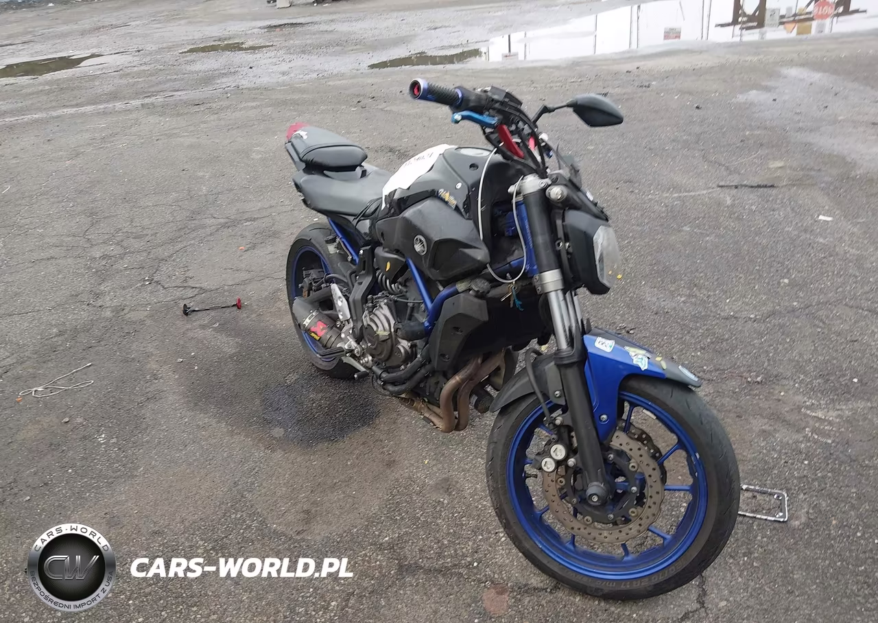 2015 Yamaha Fz07 – zdjęcie 1 z 15